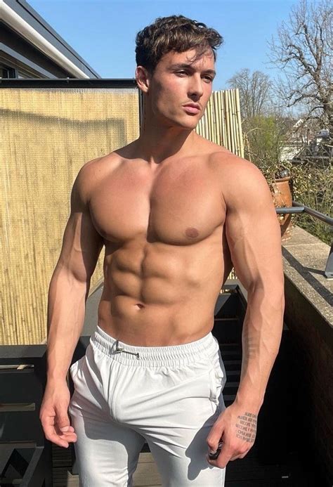 hung muscle hunk|hunk.